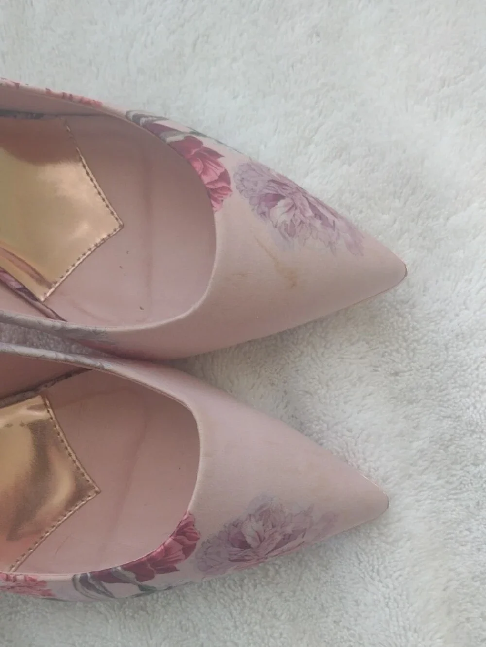 Ted Baker London sophisticated light
